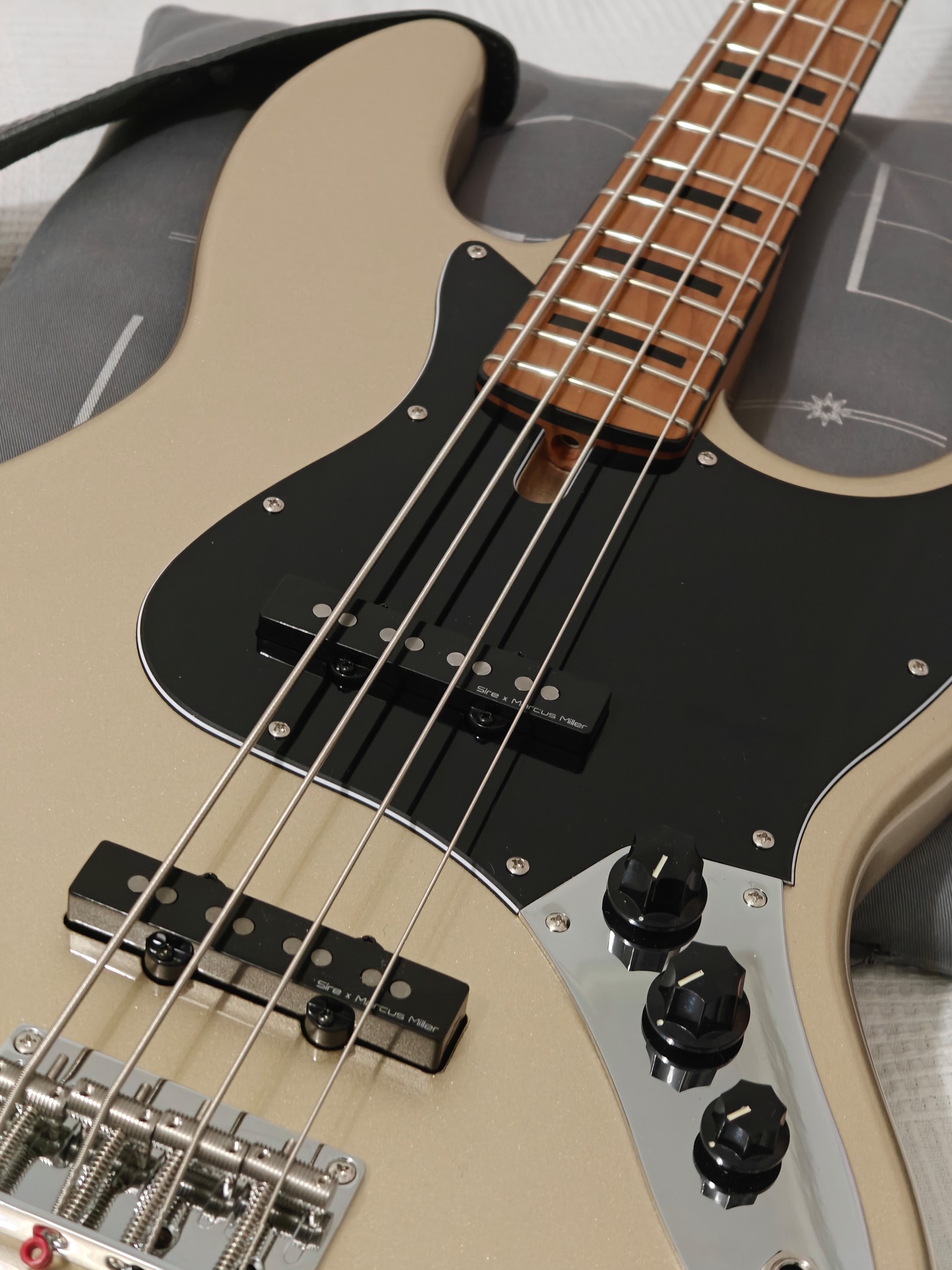 Bacchus Universe Series Jazz V bass guitar review