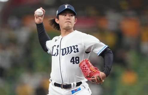 It's an honor to wear No. 18 as a Japanese-born pitcher. Johnny