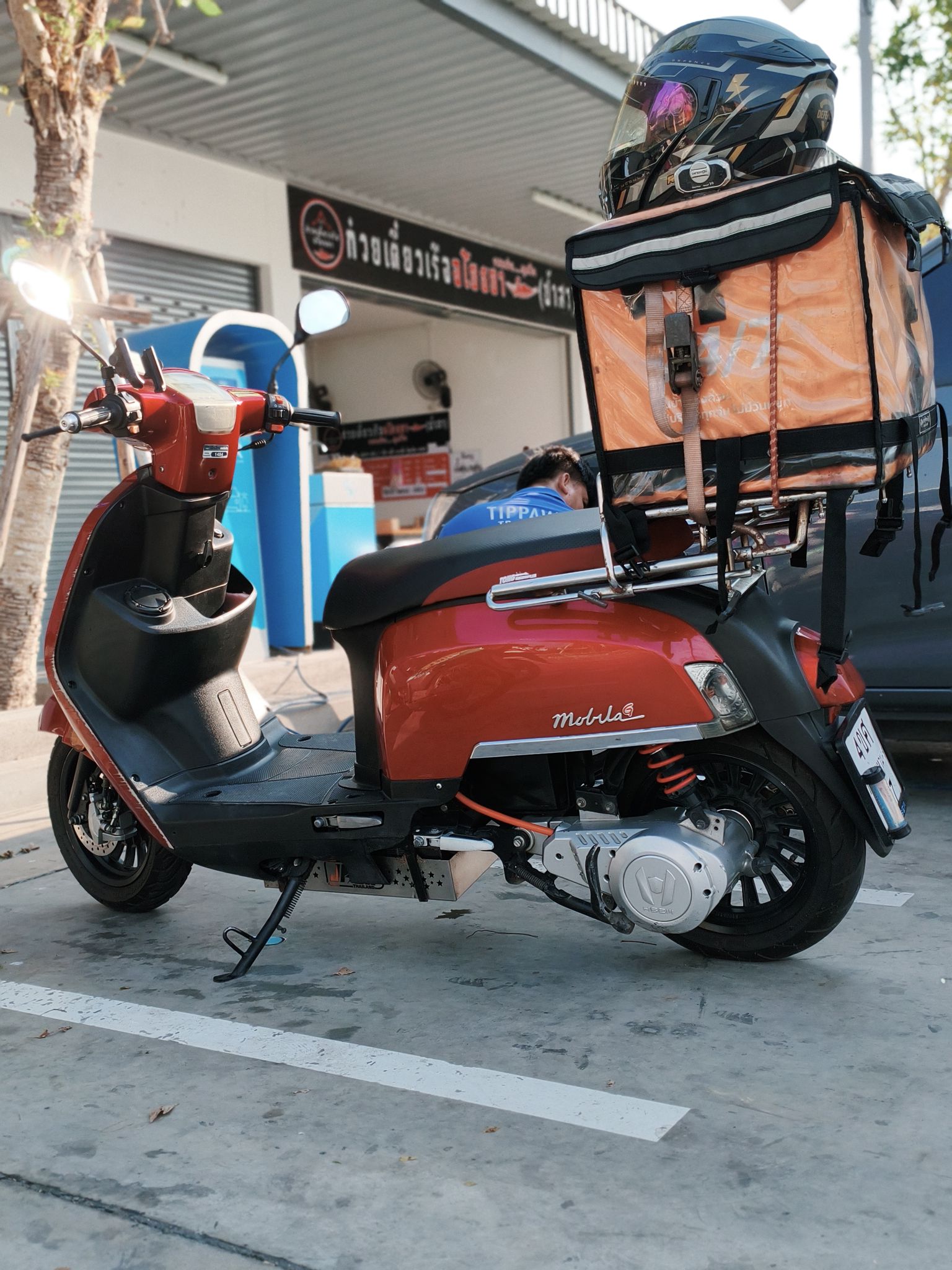 Hsem Rider Thailand ผู้ใช้มอเตอร์ไซค์ไฟฟ้า | เปลี่ยนแบตได้ใน 3 นาที ...