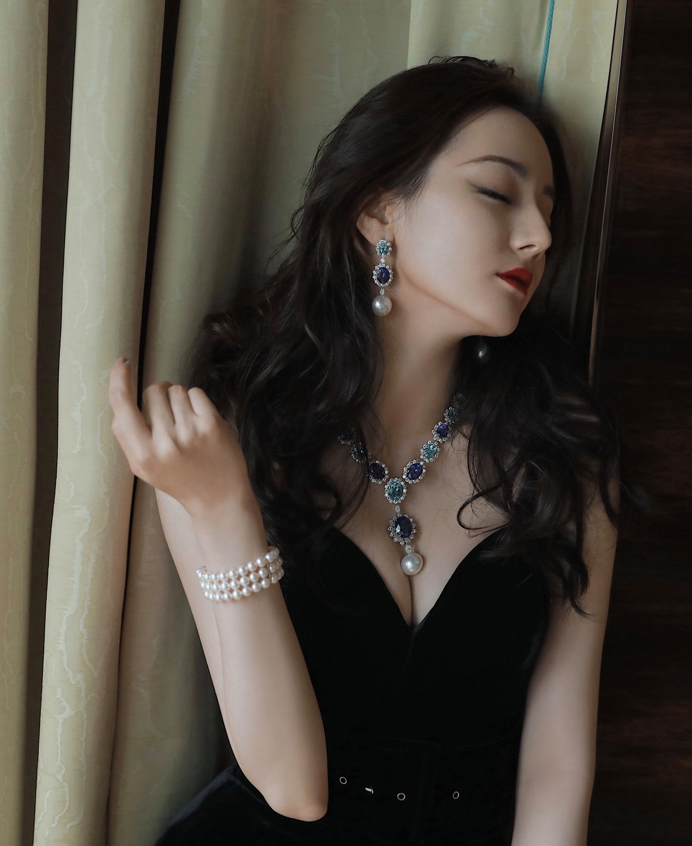 MIKIMOTO - MIKIMOTO added a new photo.