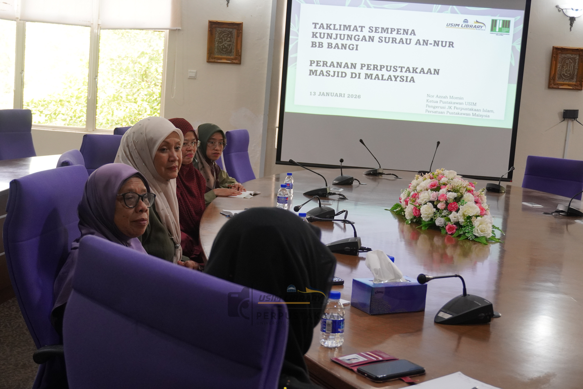 USIM Library - USIM Library added a new photo.