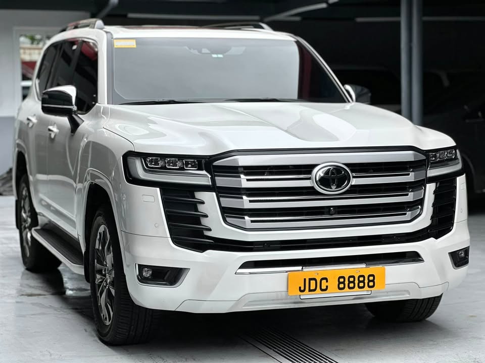 Toyota Land Cruiser ZX LC300 Year of make 2024 Price $105,000
