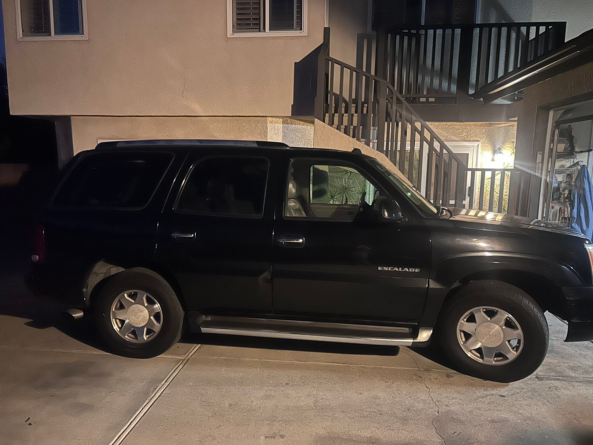2004 Cadillac Escalade EXT Catalytic Converter Replacement Cost Estimate