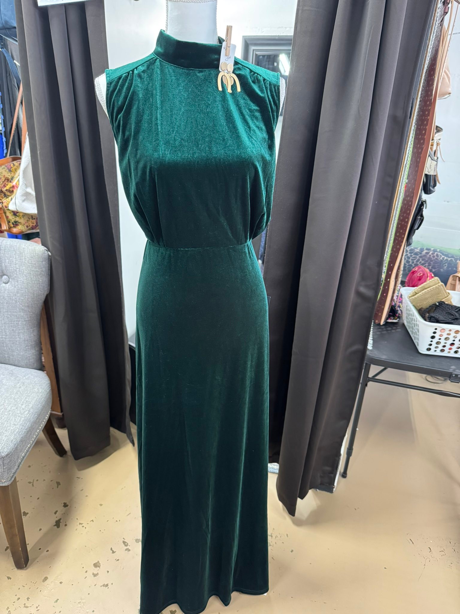 ross holiday dresses 𝙒𝙝𝙖𝙩 𝙖𝙣 𝙚𝙭𝙩𝙧𝙖 𝙨𝙥𝙚𝙘𝙞𝙖𝙡 𝙝𝙤𝙡𝙞𝙙𝙖𝙮 𝙨𝙚𝙖𝙨𝙤𝙣 𝙛𝙤𝙧 𝙤𝙪𝙧 𝙛𝙖𝙢𝙞𝙡𝙮! 🤍 Our ballerina girl, Miss Harlee Morgan Ross, was presented at the 65th Lauderdale Debutante Presentation Ball by her father and we could x-colourCode:MINT SLICE