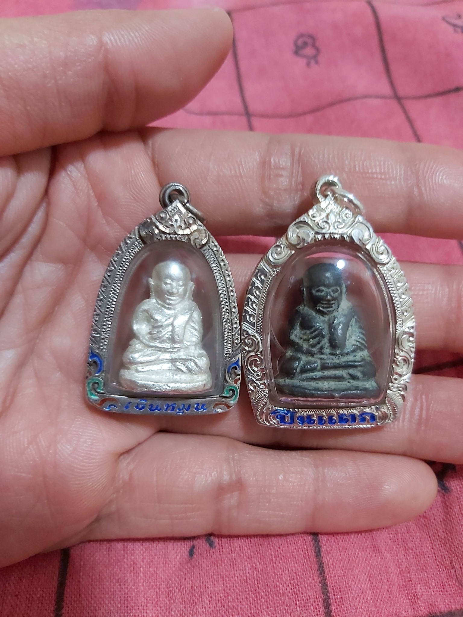 เอ เมืองกำแพง - เนื้อเงินพอมีให้สะสม ครับ☺ | Facebook