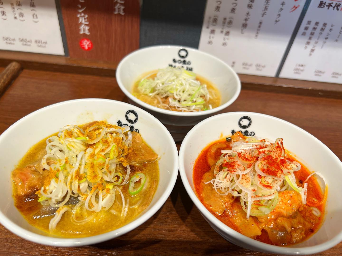 もつ煮と唐揚げの影千代 西川口店