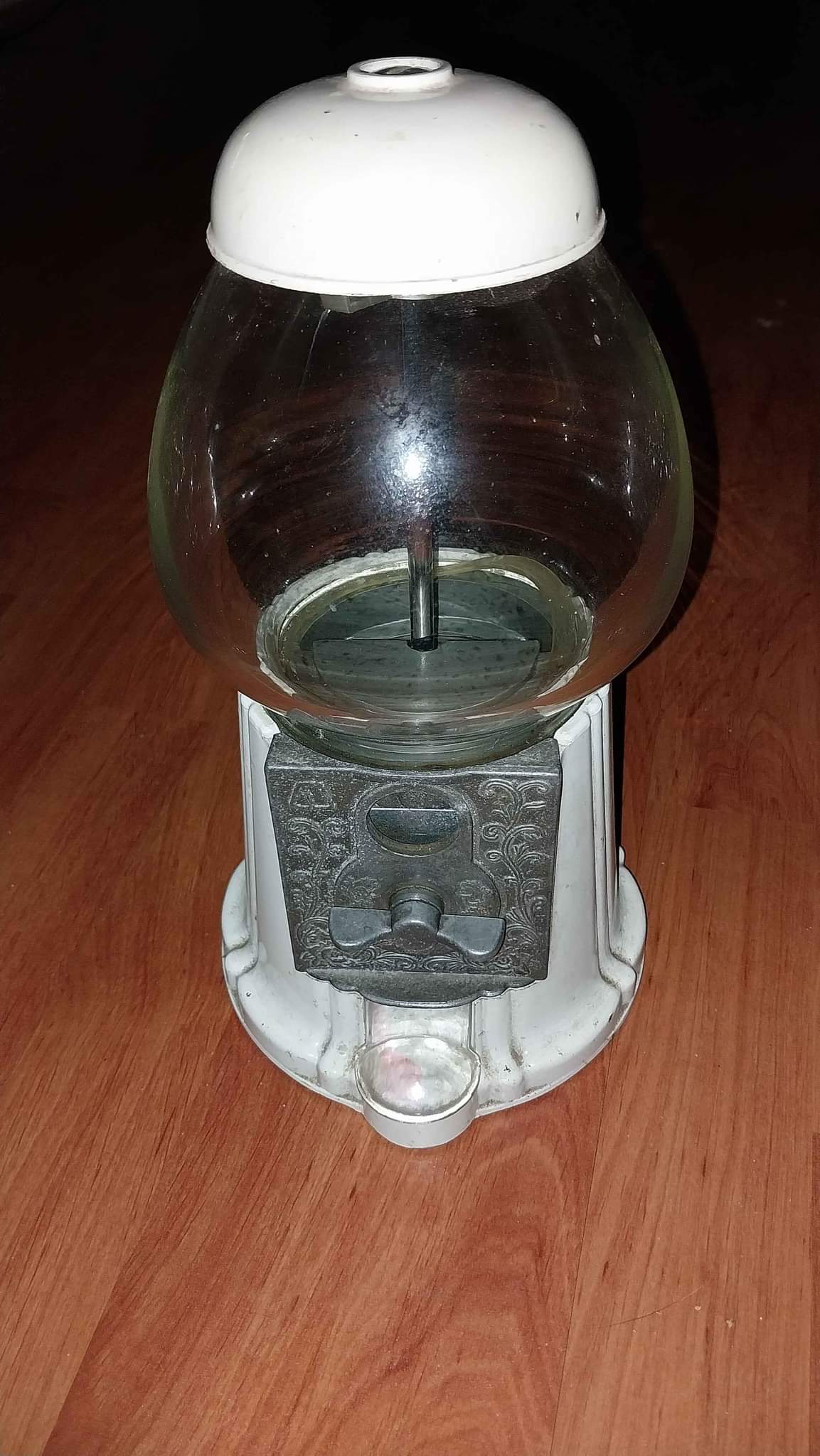 Gumball Dreams Classic Novelty Gumball Machine – Metal Candy Dispenser