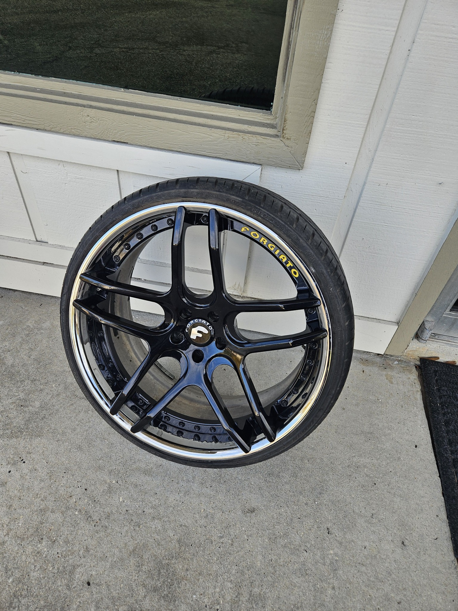 Staggered 22s for sale