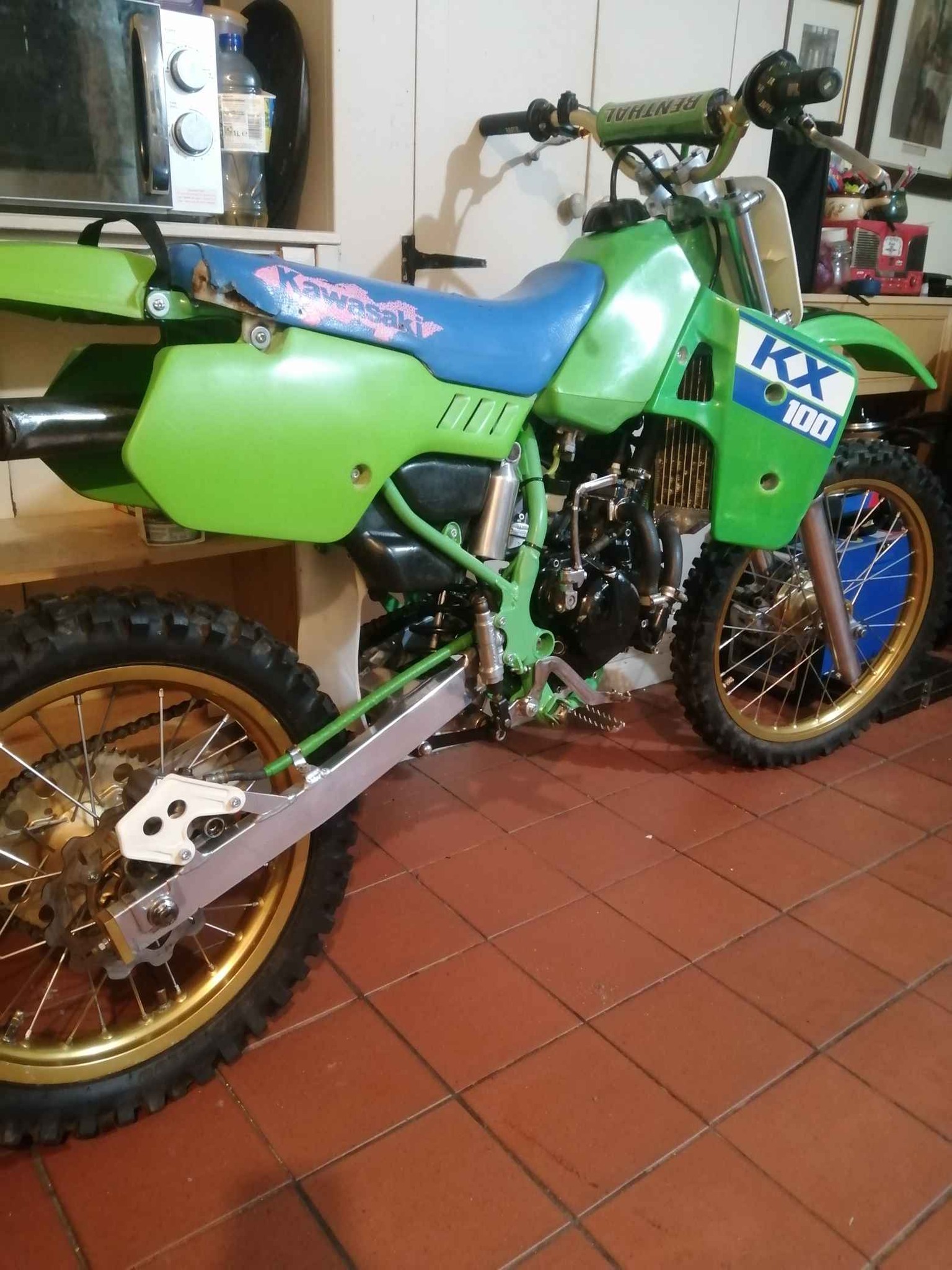Kawasaki Kh-100 2 Stroke 1988 model Engine 50 Number Piston pe hay