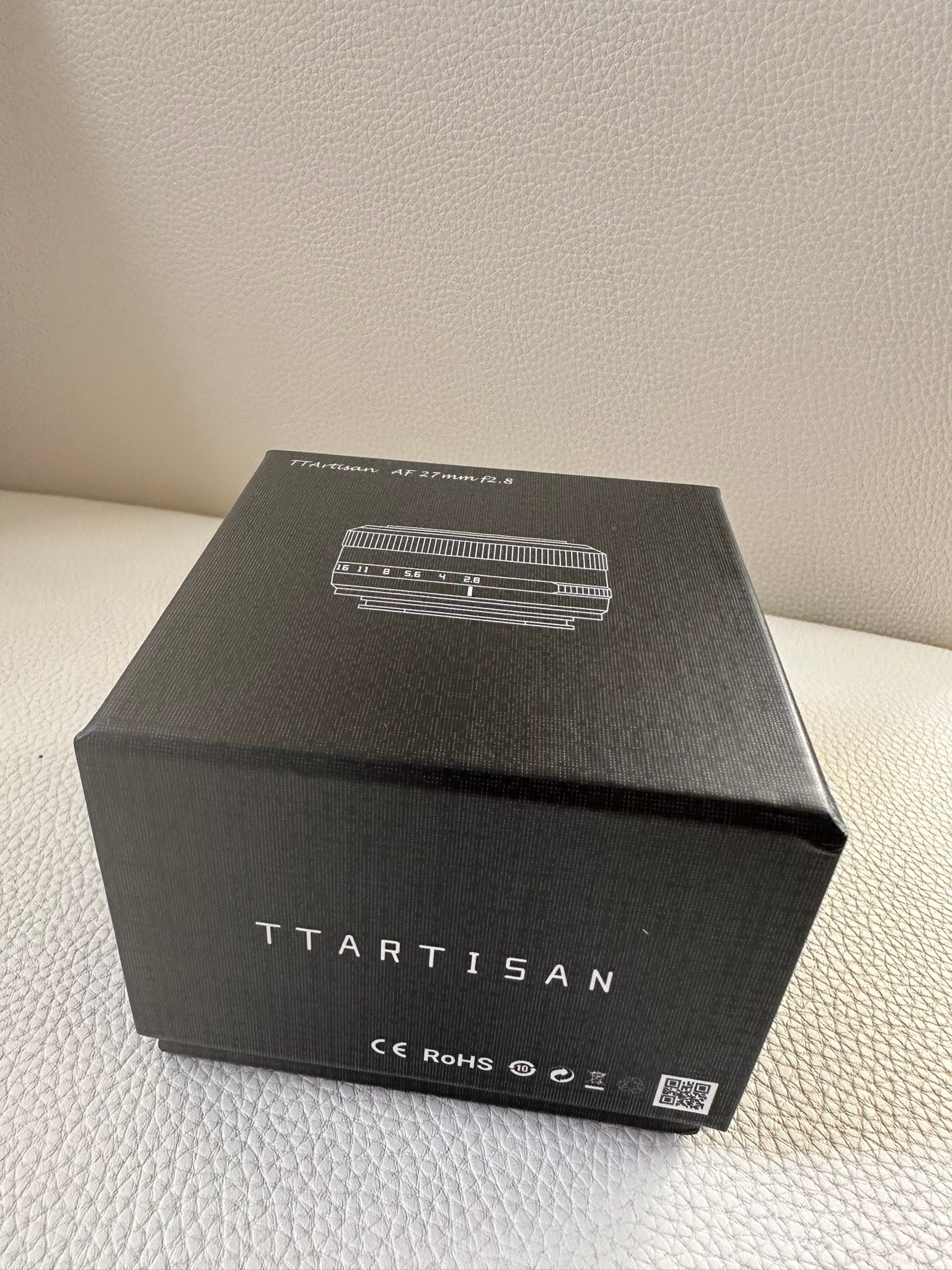 Brand new lens Sony E mount 12mm f2.8 (wide) Brand : 7artisans