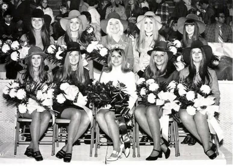 1970s homecoming dresses court fashion Cute