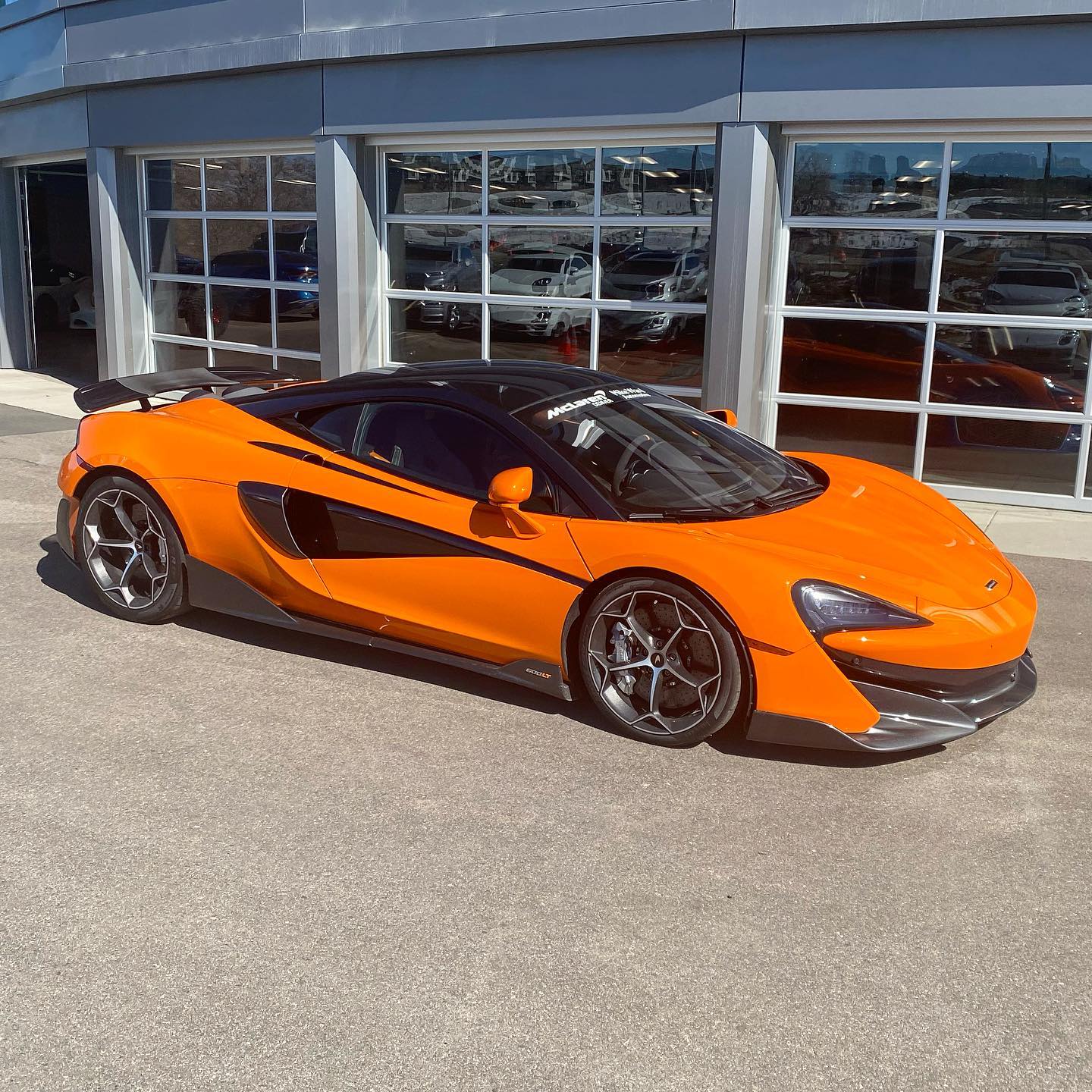 McLaren - Myan Orange and The 600LT are a perfect match. This one