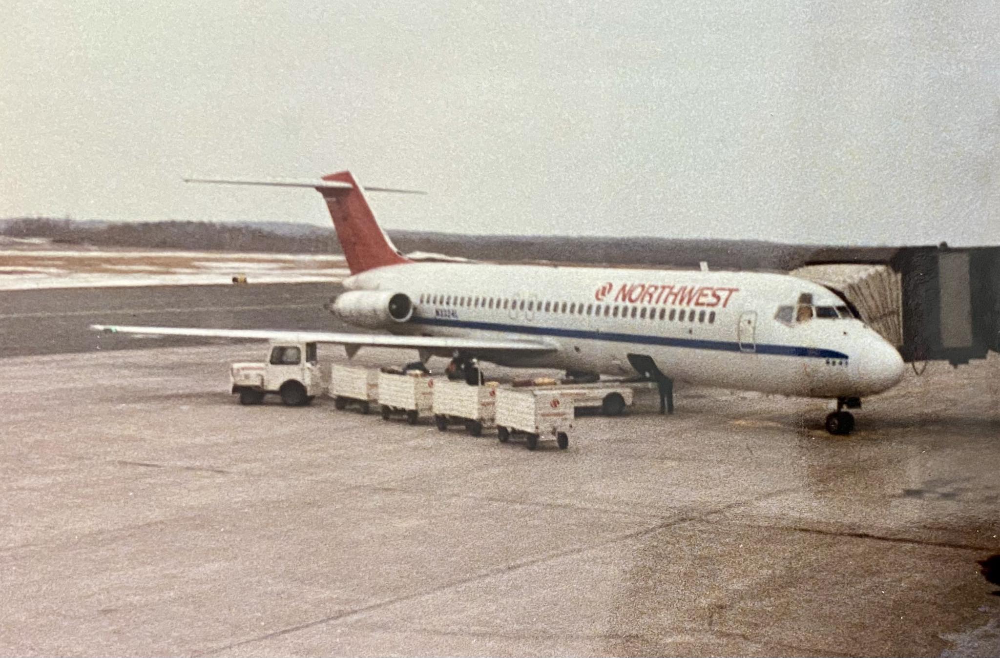 Northwest/Republic Convair 580 In the hybrid livery N7517U seen at