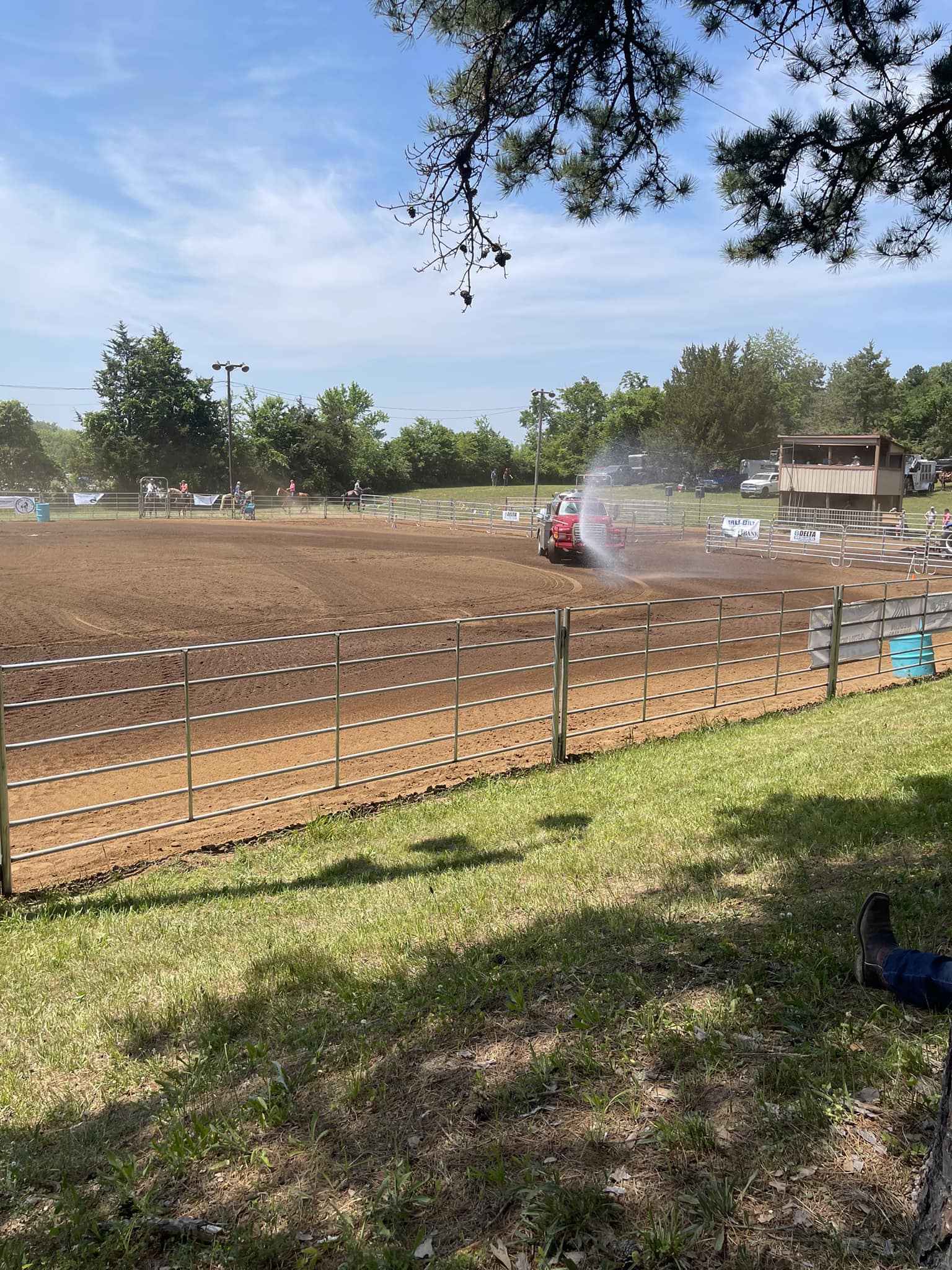 A HUGE thanks to the Cherokee... - The Standard Barrel Race | Facebook