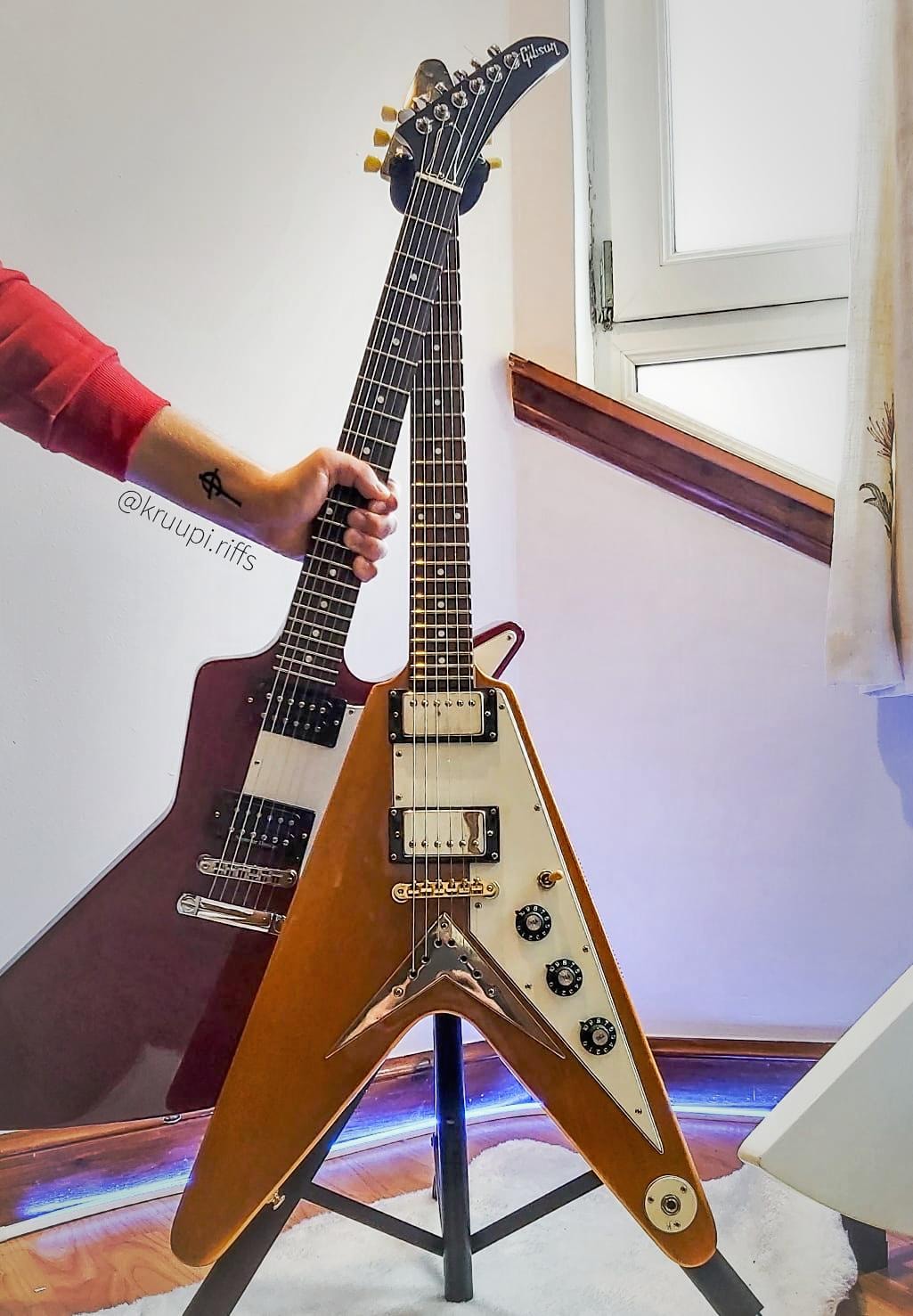 Krupi Guitars - My new Gibson Dave Mustaine signature... | Facebook
