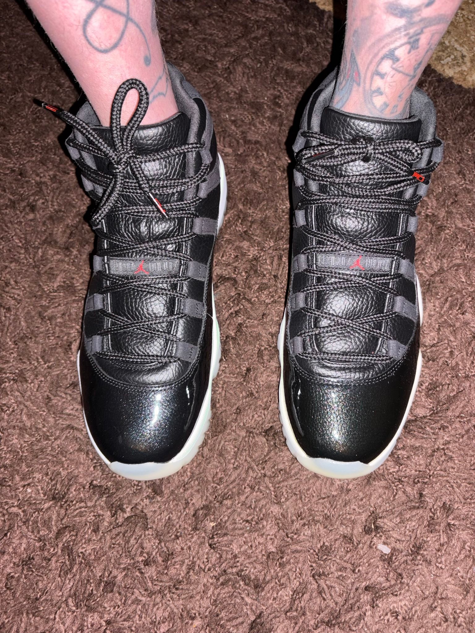 Air Jordan 11 Retro “Tuxedo”??