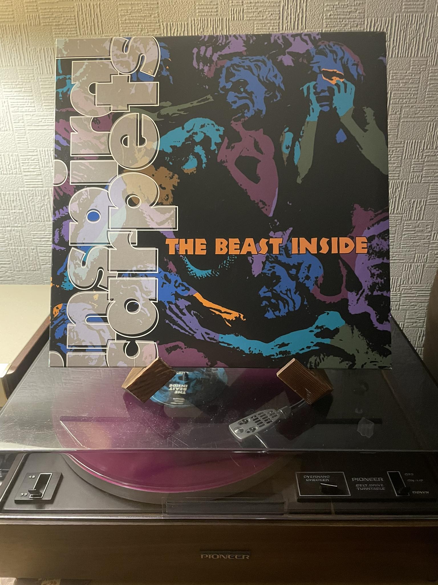 Inspiral Carpets - the Beast Inside