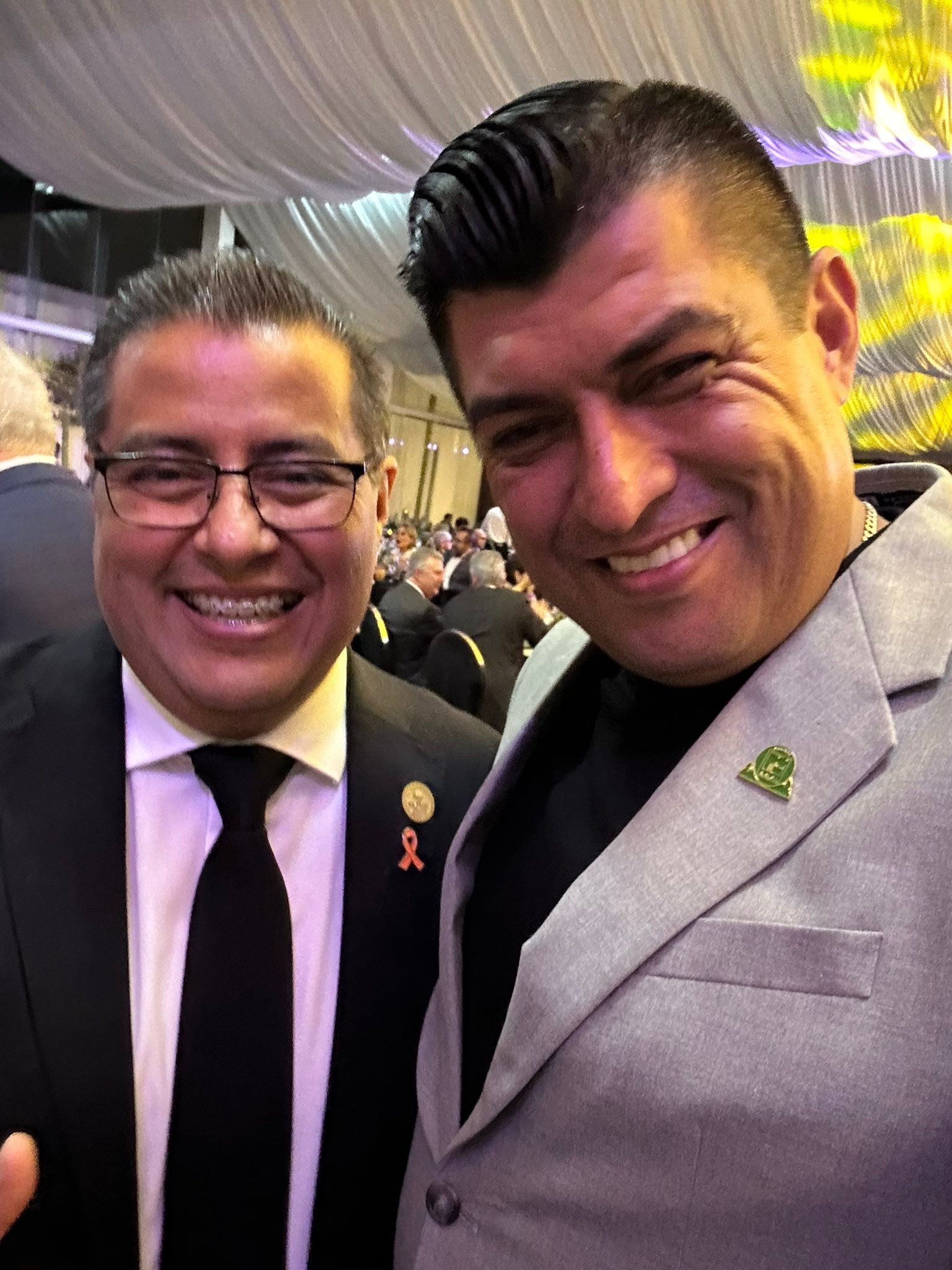 Anoche tuve el privilegio de... - Oswaldo Bravo Franco | Facebook