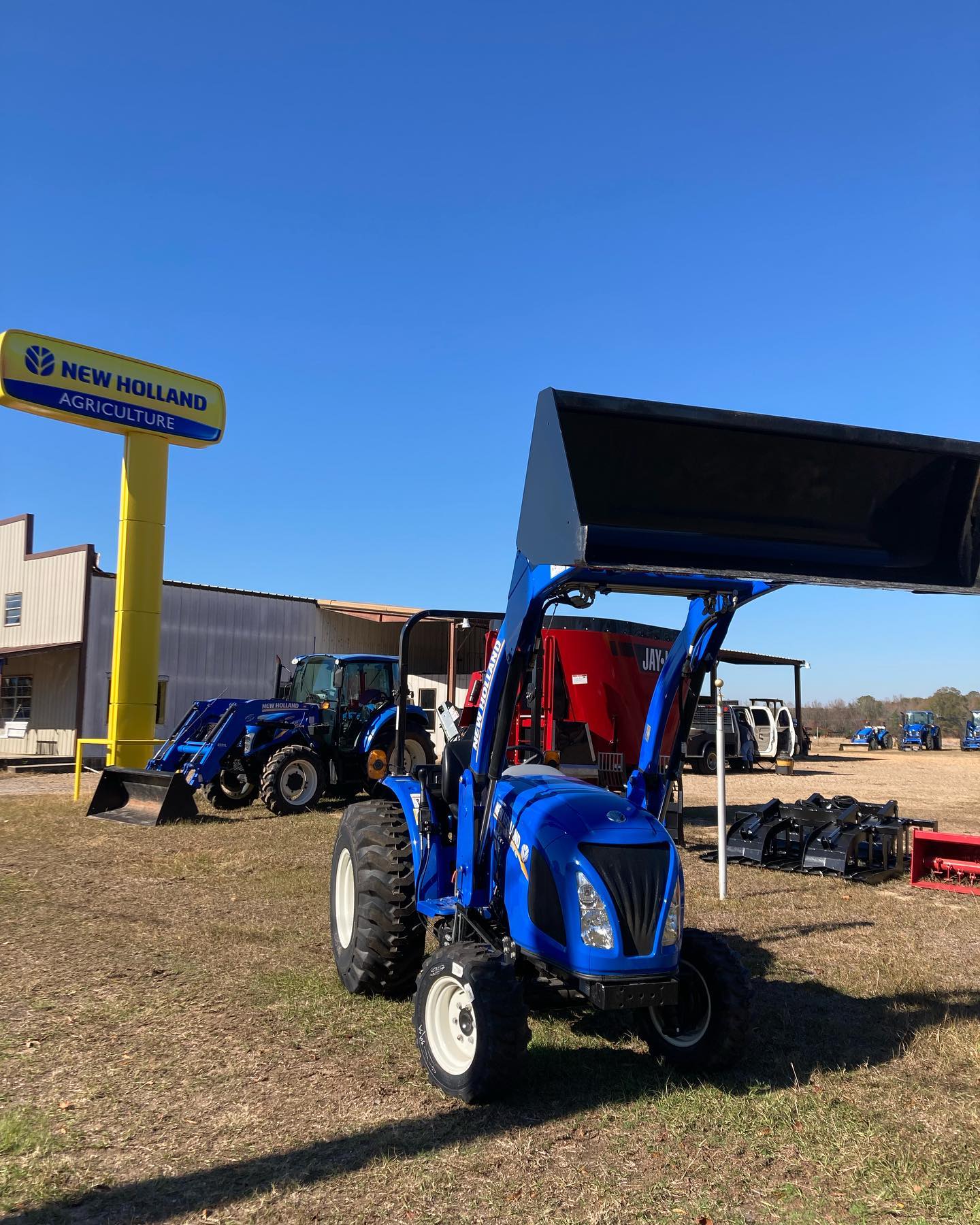 👀Looking for the perfect compact... - Foshee Equipment
