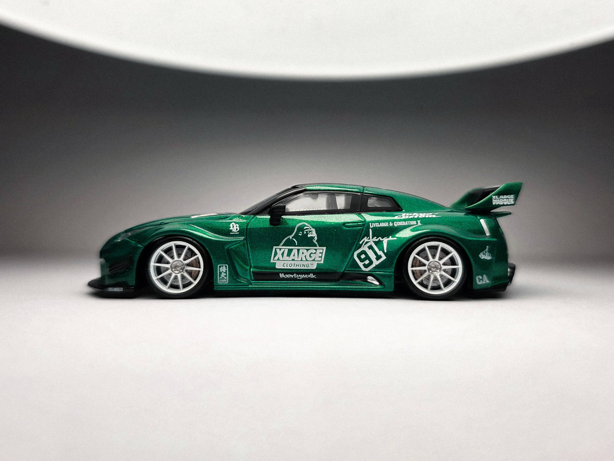 Limited edition Minigt lbwk x xlarge gtr35 diecast model