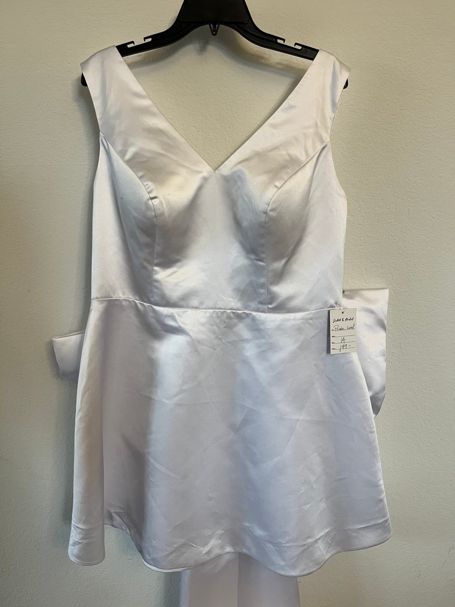 helsi katie halter bow midi dress 🎀 BRIDE SALE 🎀 Selling a few beautiful dresses from my bridal era. All are in excellent condition and ready for their next special moment! 💍🤍 1) White Bridal Dress ( YGroup_amorapolkadotmaxidress