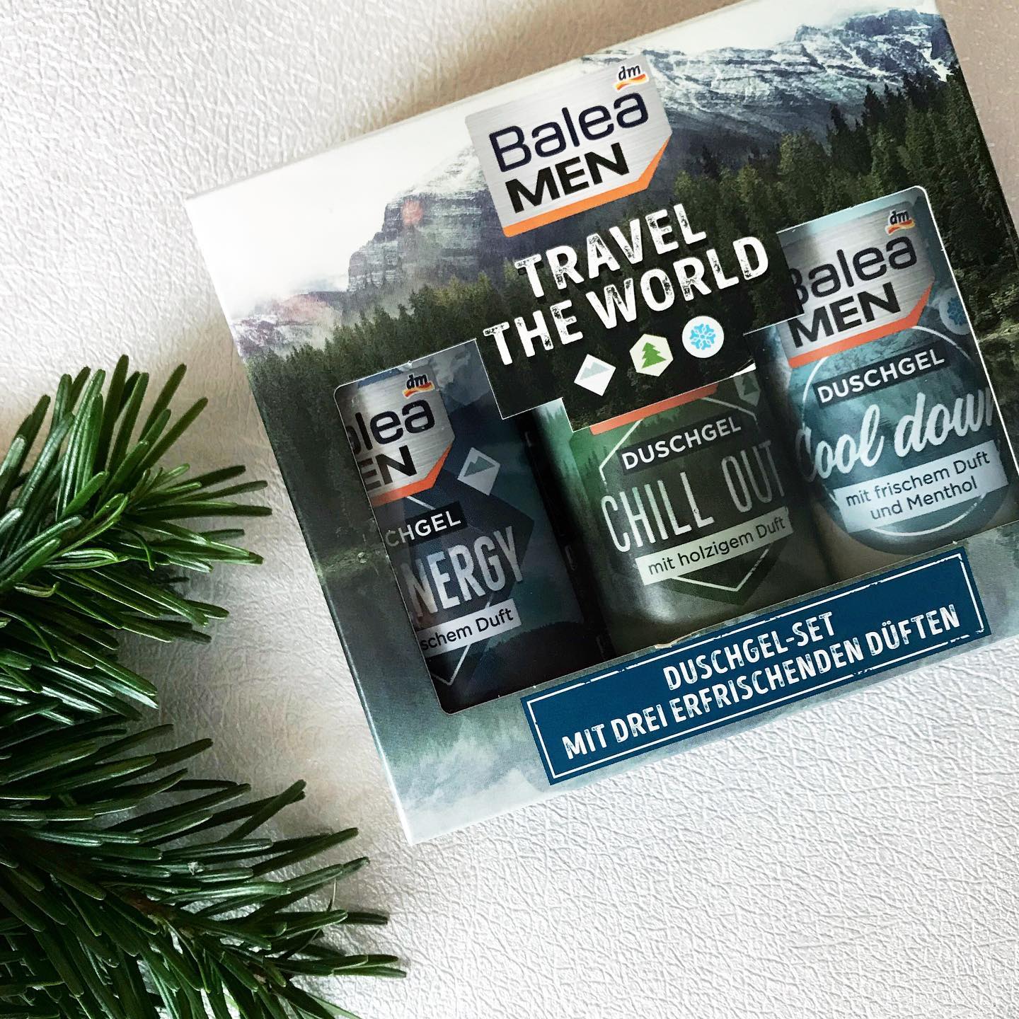 Klein, aber fein: Das Balea MEN Travel the World 🏔Geschenkset ist sicher jederMANNs Sache. Der zitrische Duft🍋 des Get-Energy Duschgels lässt dich kraftvoll 💪🏻 in den Tag starten. Für den Frische-Ki