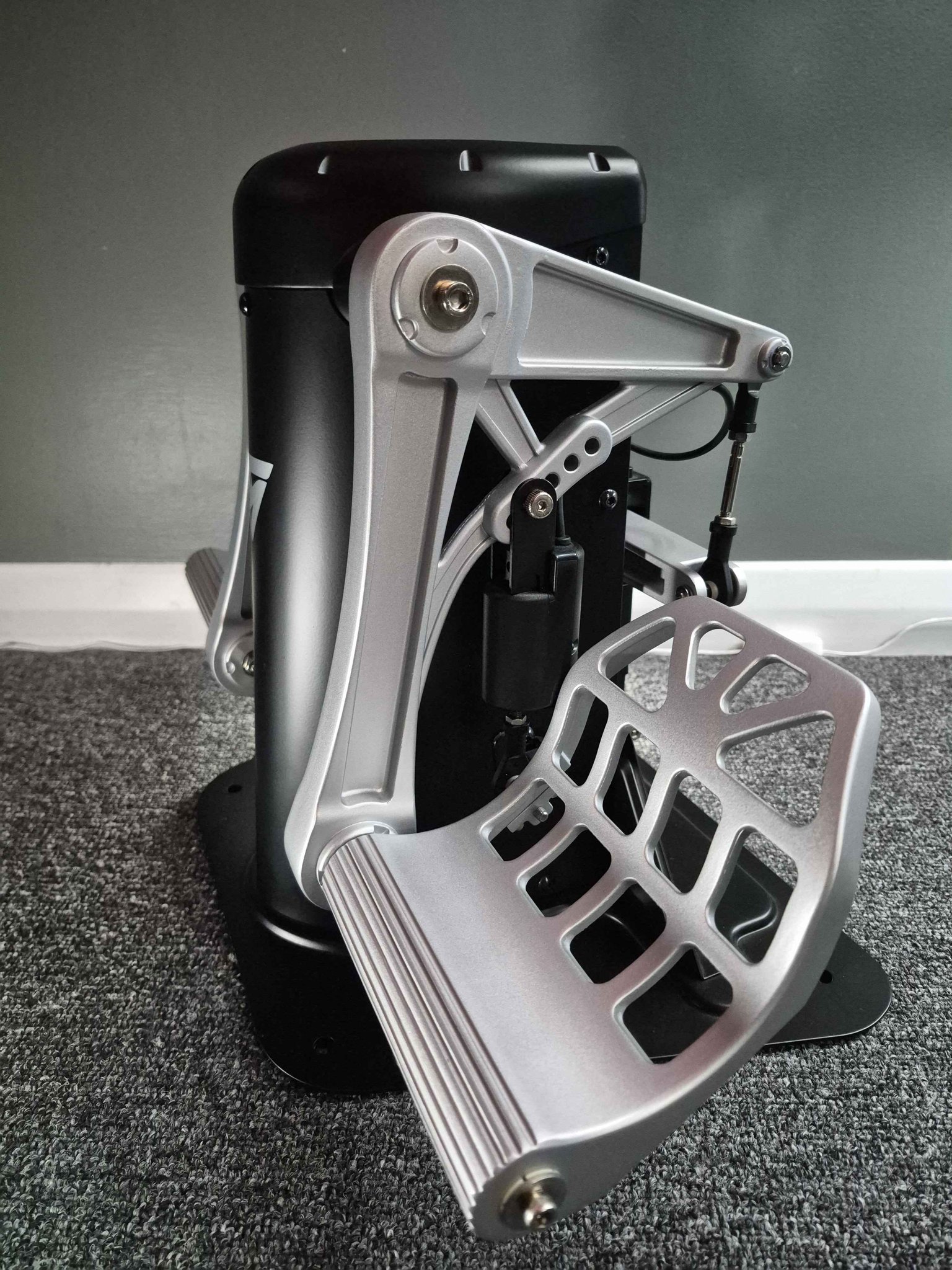 Thrustmaster TPR Pendular Rudder - Weight Lifting Machines & Racks ...