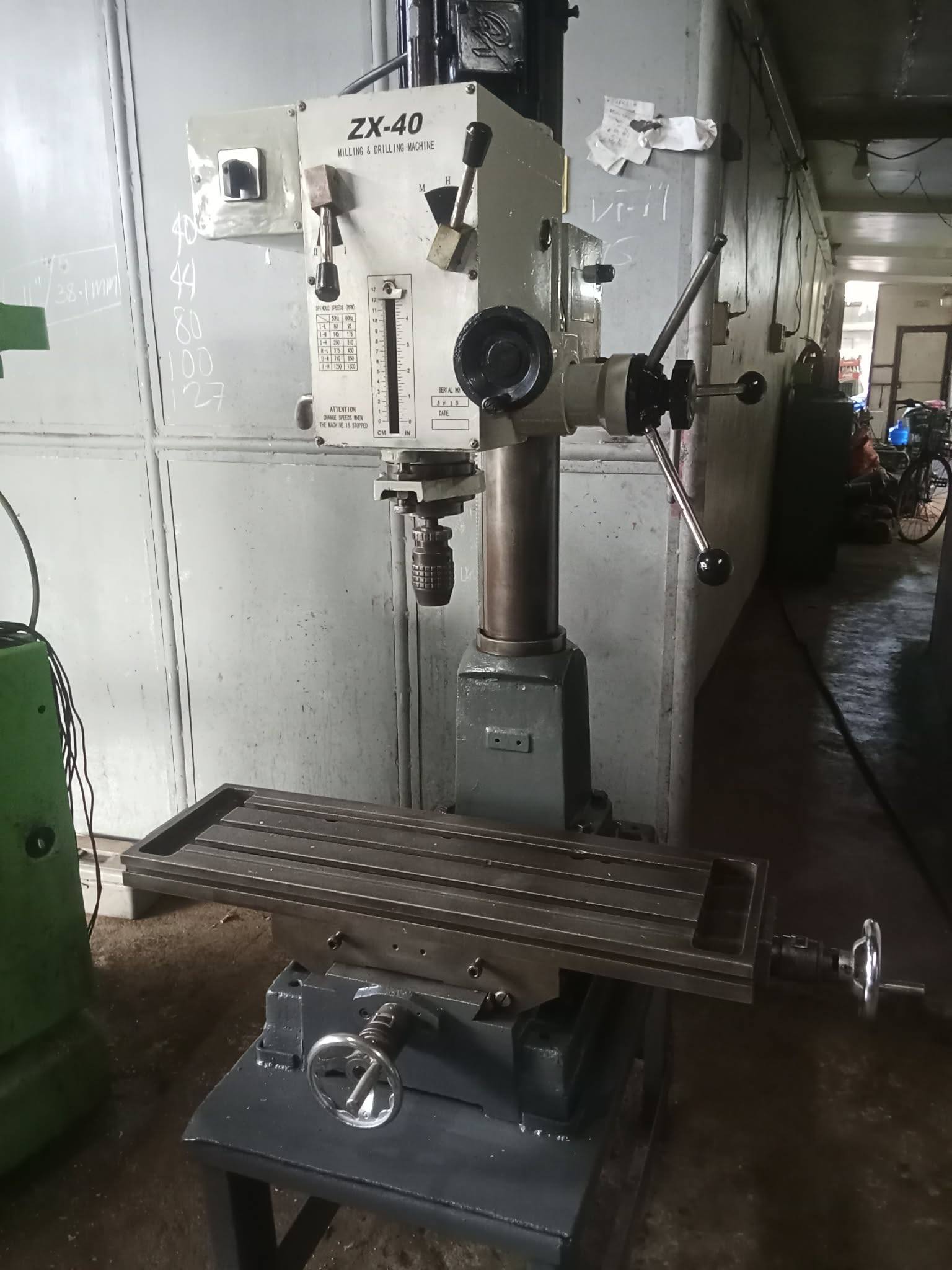 うえ ZX-40 vertical drilling milling machine single phase 2hp