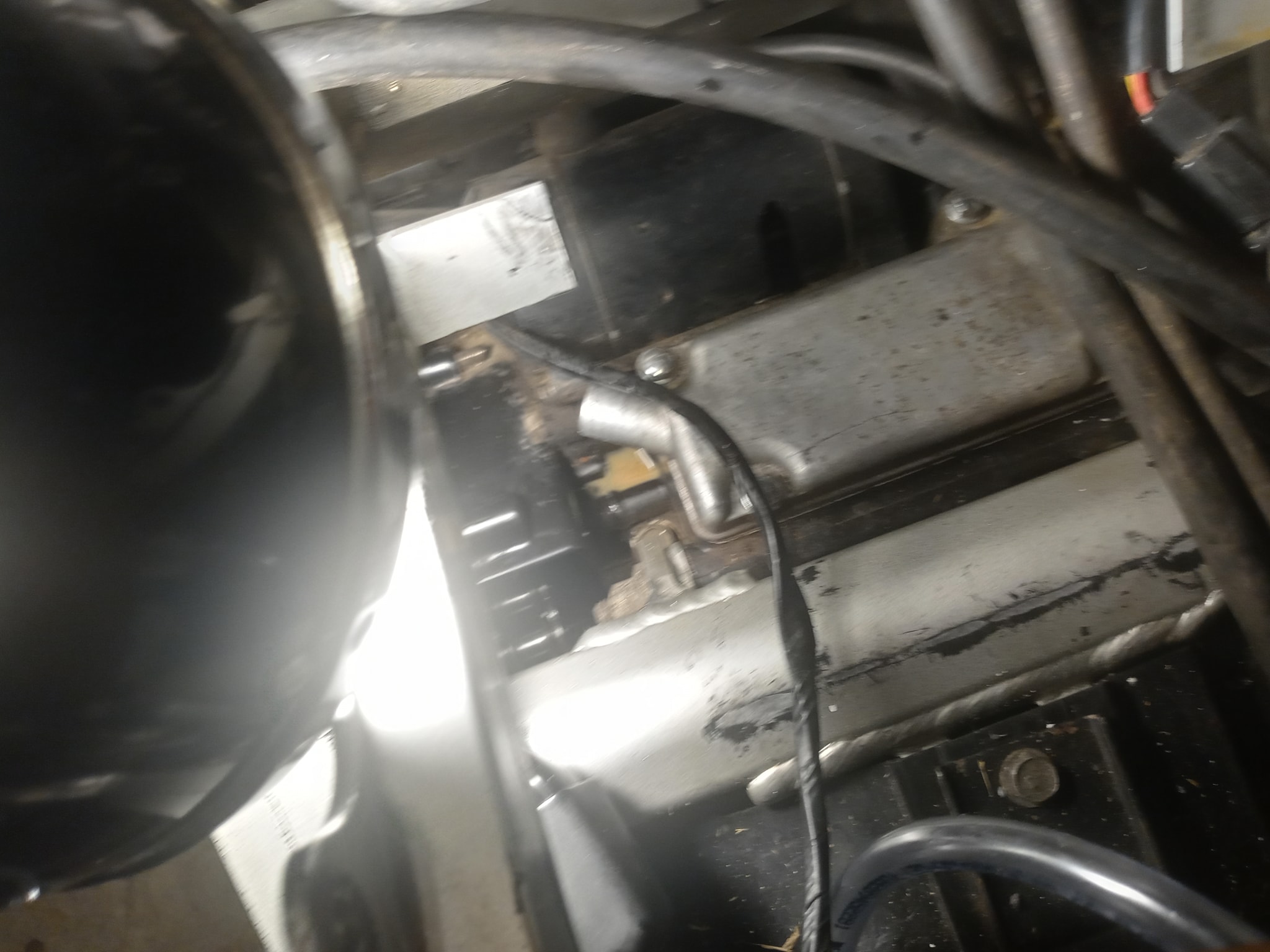 What's causing oil leak under airbox on Kawasaki ZX-10?
