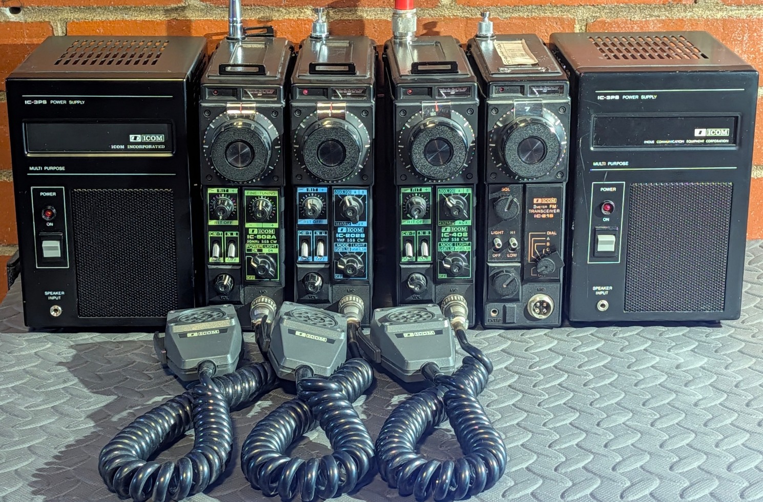 hI. I almost completely recovered a glorious Icom IC-202E that had