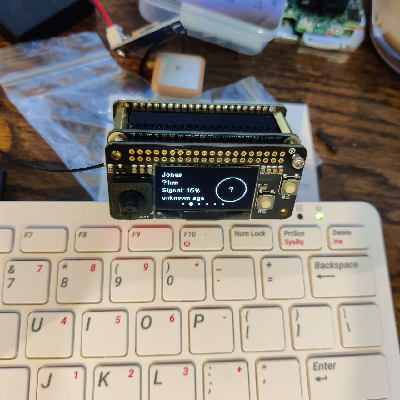 Meshtastic - 👒🎩 MORE HATS! 🧢⛑️ #meshtastic #raspberrypi #lora