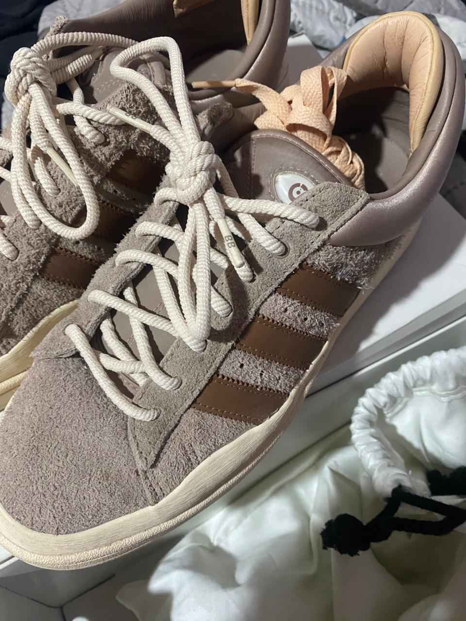 Tenis Adidas campus Bad Bunny de hombre talla 8 y medio viene con