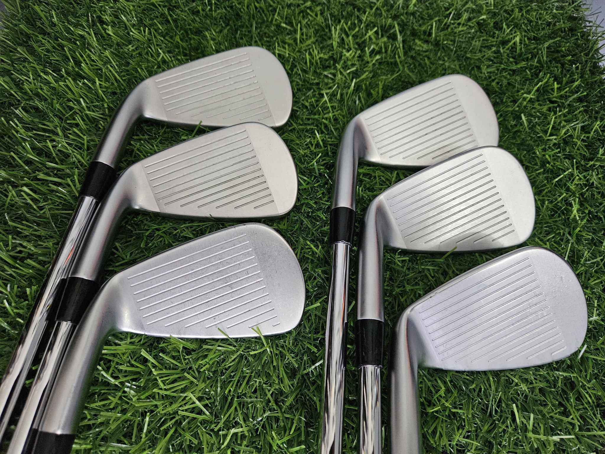 Mizuno JPX 921 Hot Metal Pro Iron Iron 5,6,7,8,9&PW Shaft: NS Pro 