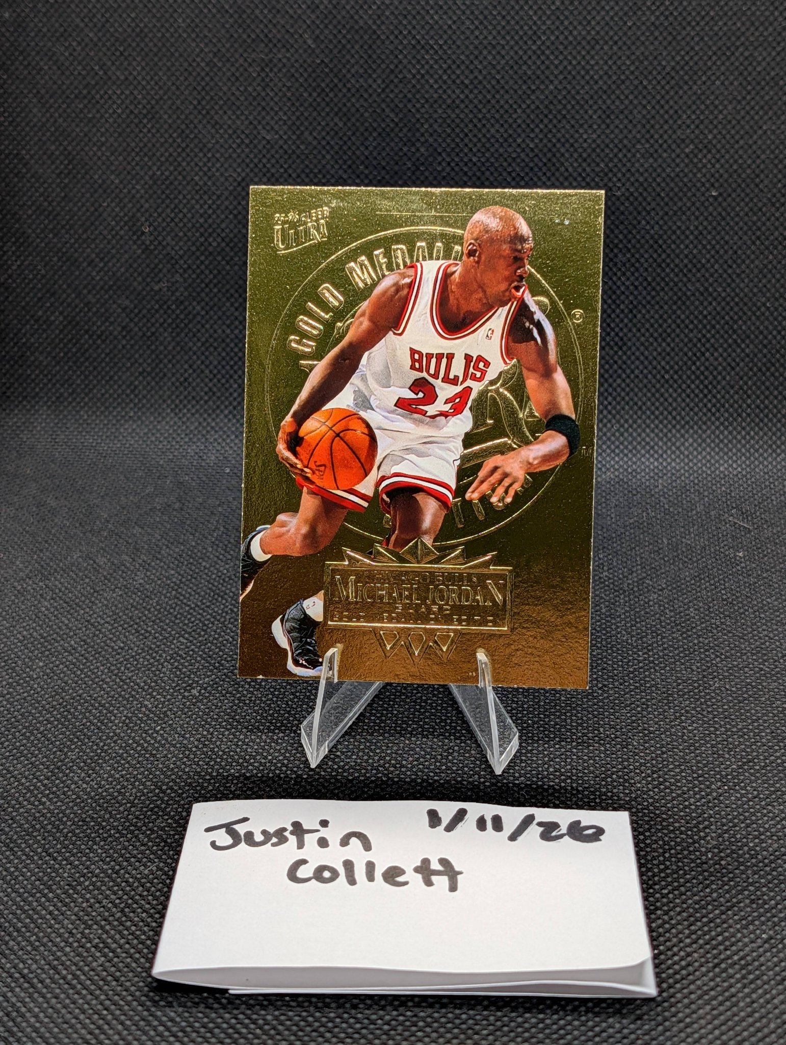 Which Jordan ultra gold medallion is a better investment?