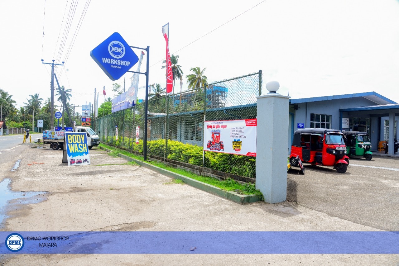 DPMC Workshop - මාතර පුරවරයේ බජාජ් වාහන සඳහා ඉහළම ජෙනුයින්... | Facebook