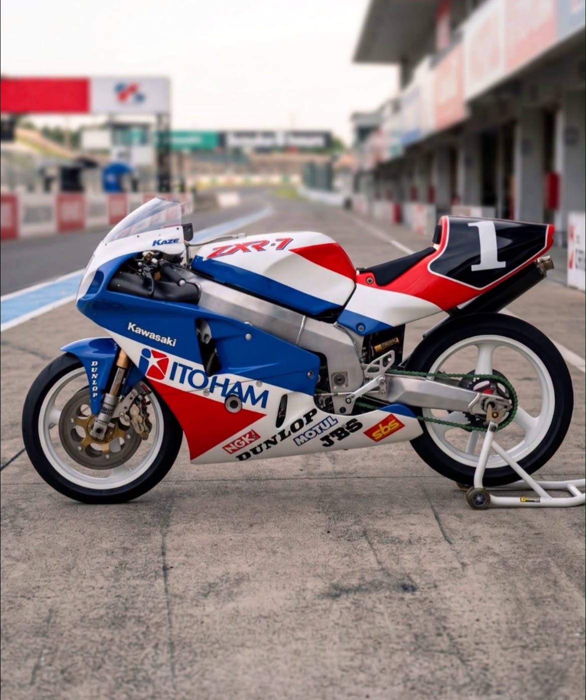 1993 SUZUKA 8H ENDURANCE RACE VICTORY MACHINE‼️ ZXR-7〜♪( ´θ｀)ノ