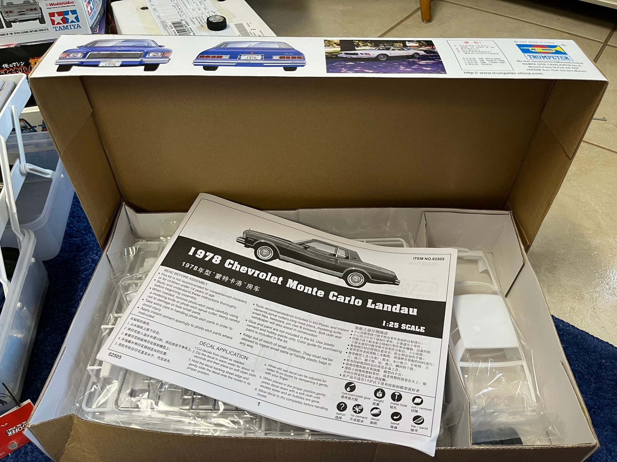 Building Trumpeter 1978 Chevrolet Monte Carlo model car