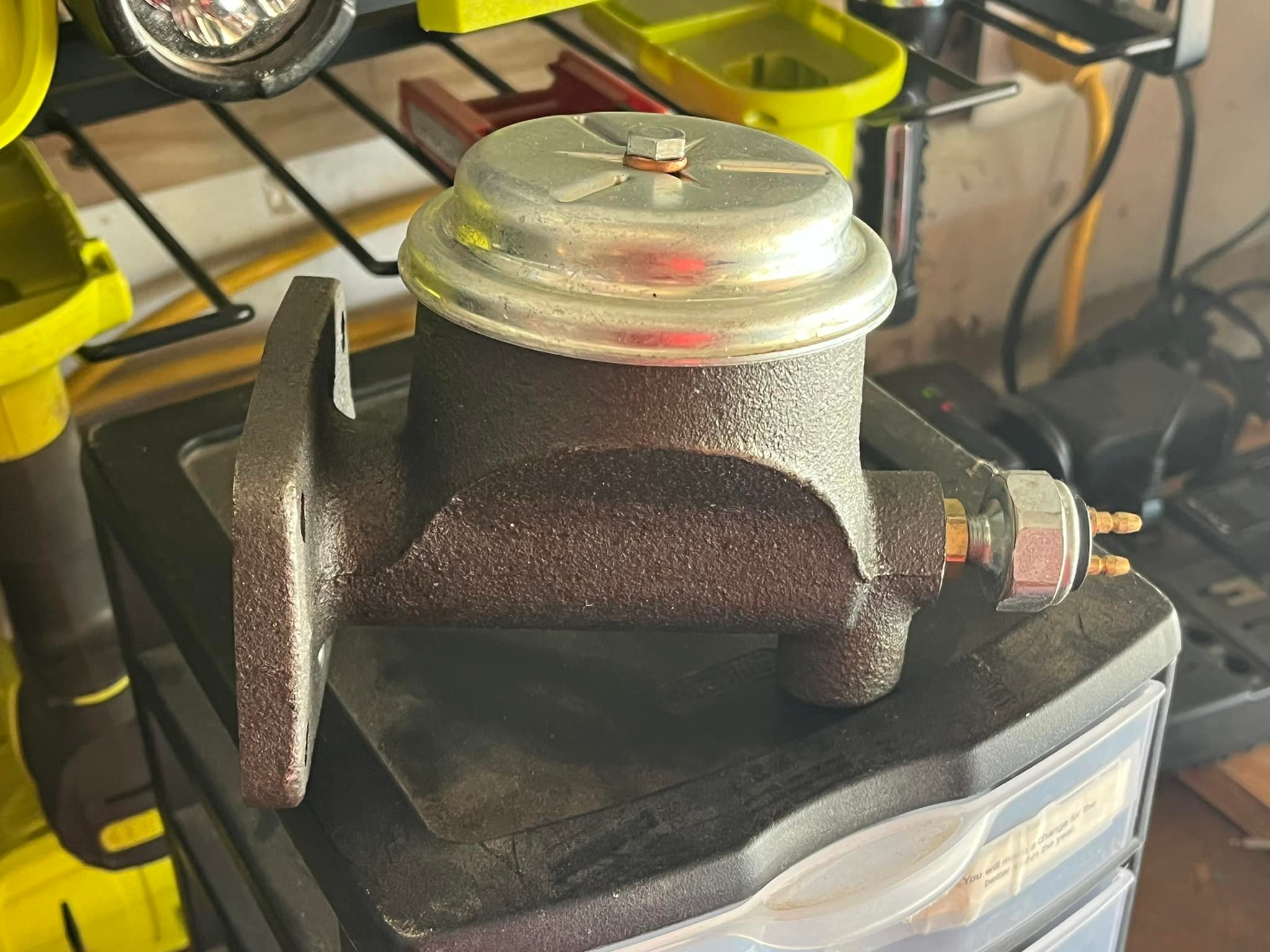 1964-66 Mustang Booster dual circuit master conversion 1964-66 Mustang Booster dual circuit master conversion