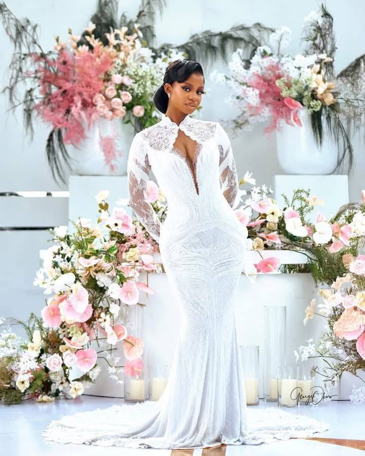 big name wedding dress designers Wow, meet Veekee James' brides! She's not your regular fashion designer.. Veekee is a and knows her onions. I love all ❤️ Size:M (12-14) size:LXL LISALI 13