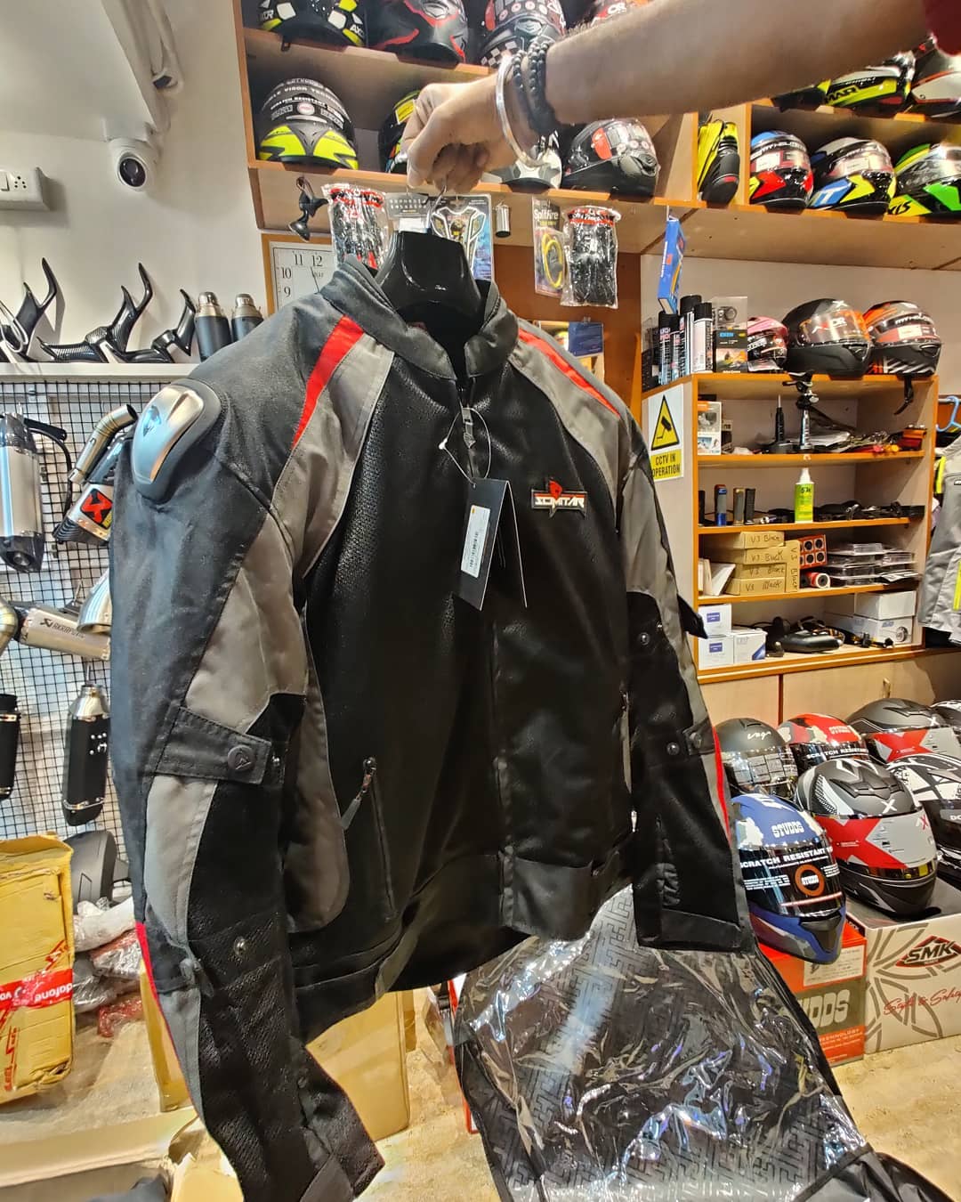 SCIMITAR Razor Viper L2 Riding Jacket... - Bikers Cafe Salem | Facebook