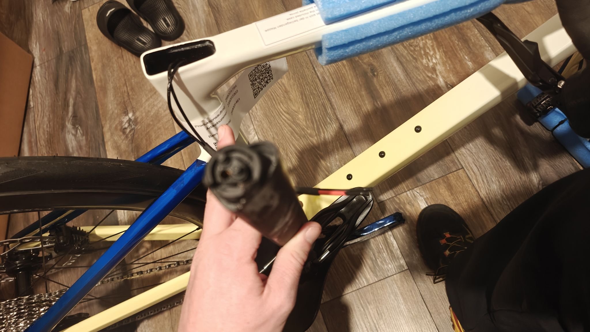 3 mann zelt angeln MK-Angelsport Fort Knox Dome 3,5 – Großes Karpfenzelt mit 10.000 mm Wassersäule, 4-teiliger Aluminium-Frame, Multifunktionstür I inkl. Bodenplane Kona Wah Wah 2 Vickxwood Farbe:Schlafsack in Rot