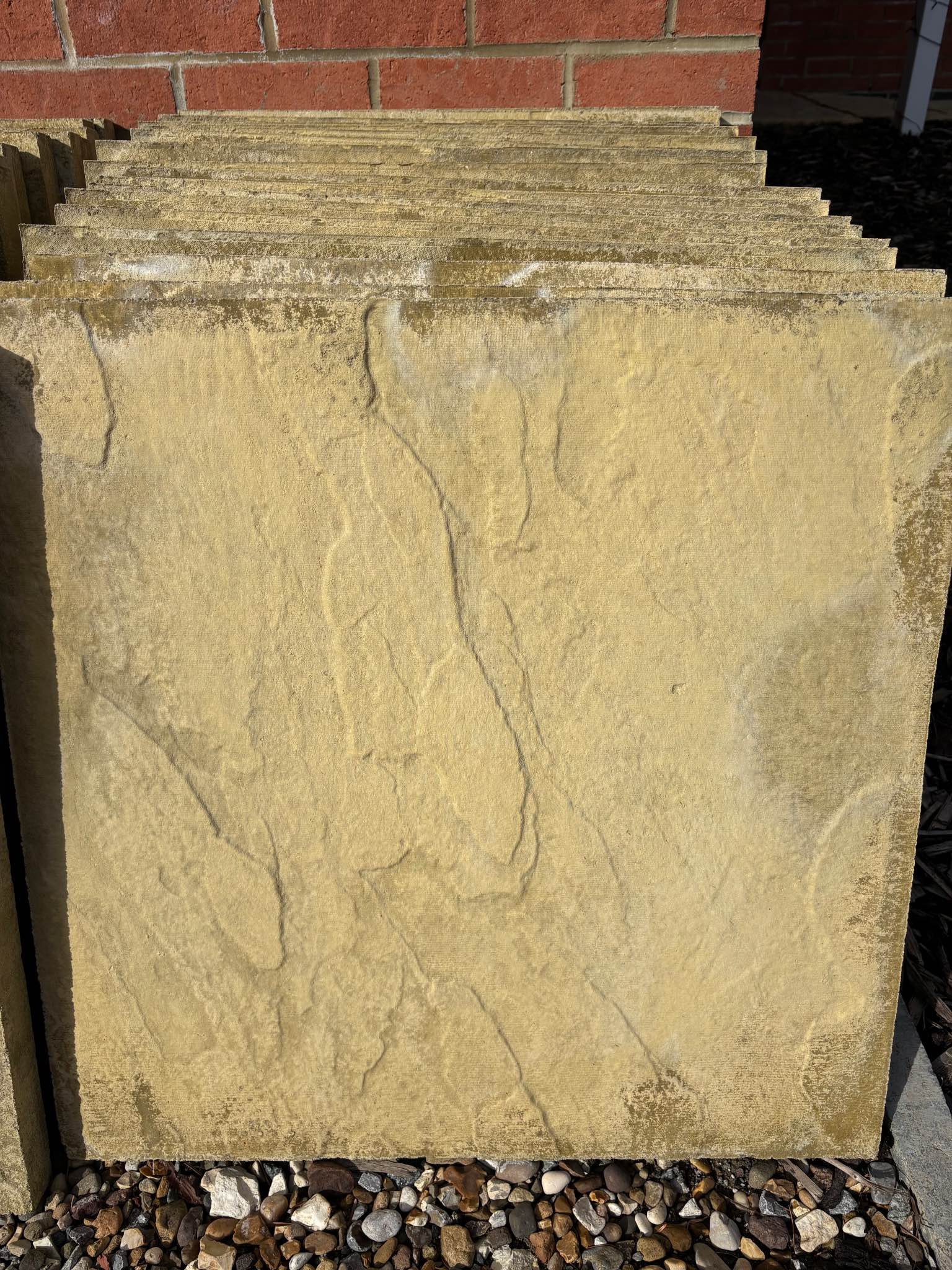 75 Ryton Riven Concrete Paving Slabs 600mm x 600mm x 38mm - Buff ...