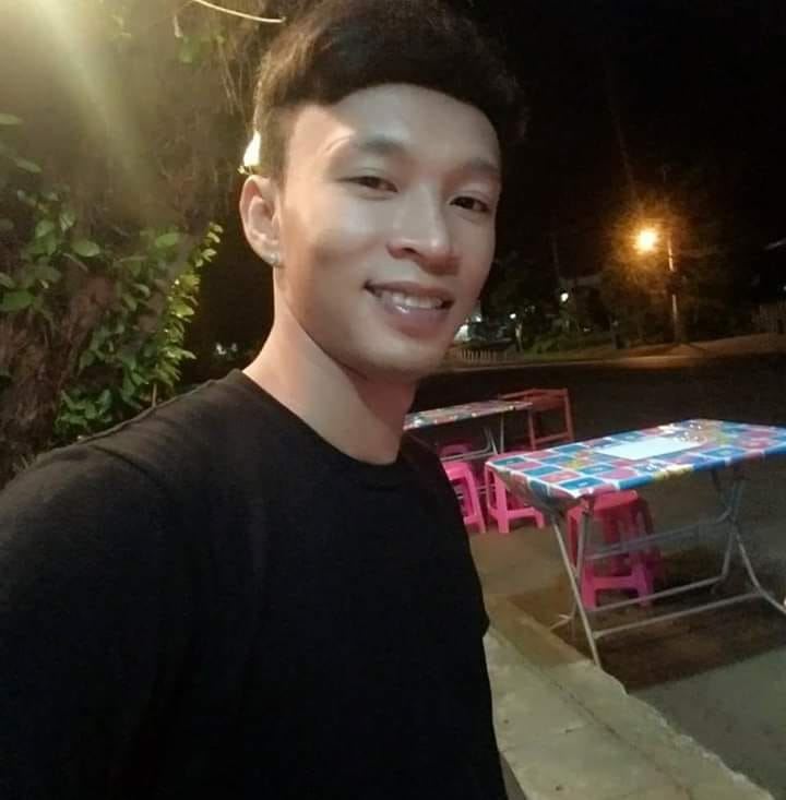 คมเพชร ยอดผักแว่น (@khm.phechr.yxd.phak.w.n) • Facebook, Connect with ...
