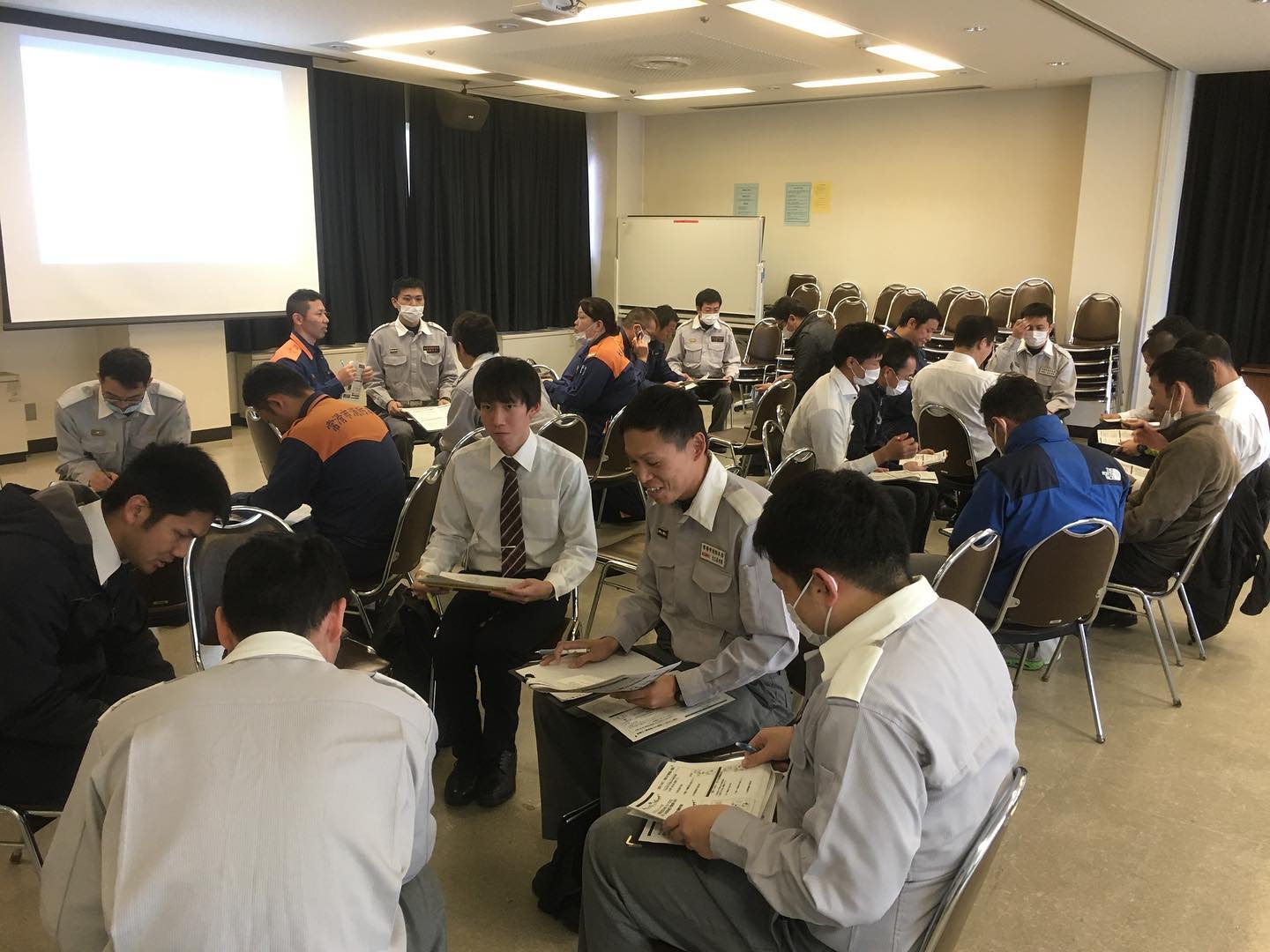 活動歴および当時の関連ビジュアル記録