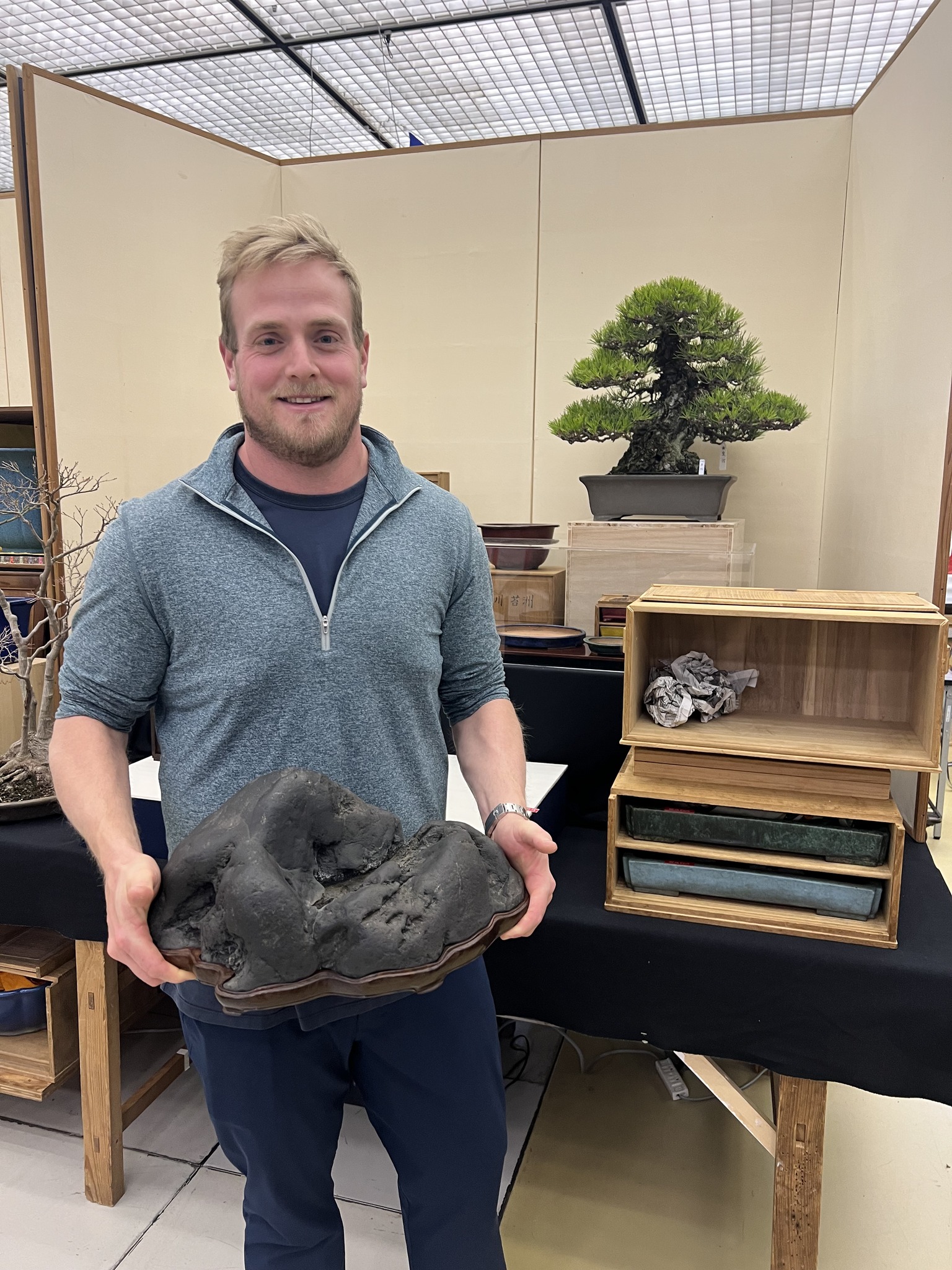 Large suiseki stone collection and exhibition | Tokyo