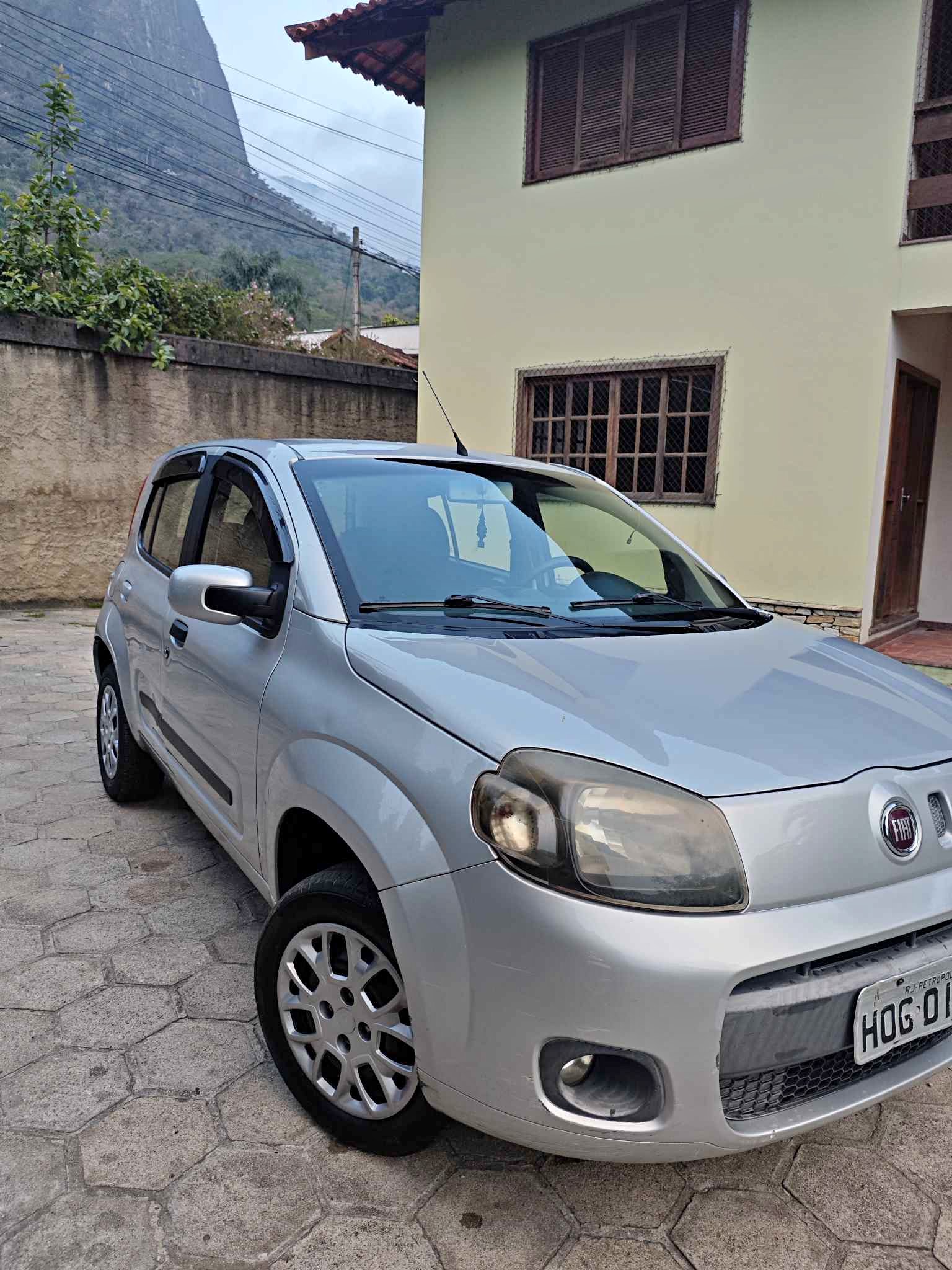 2011 FIAT Uno - Cars & Trucks - Petrópolis, Rio de Janeiro, Brazil ...