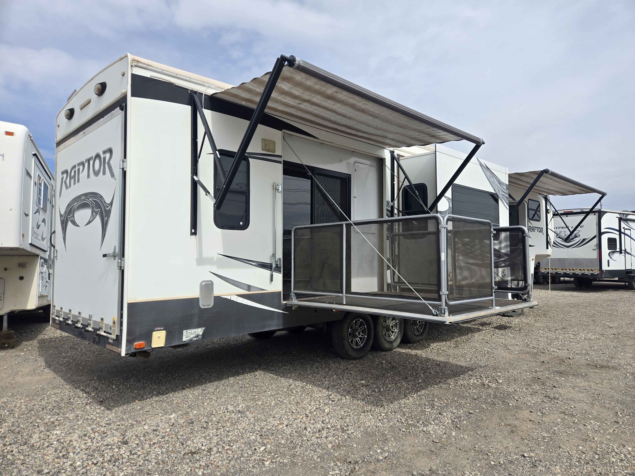 2013 Keystone Raptor 384 14 Foot Garage Toy Hauler