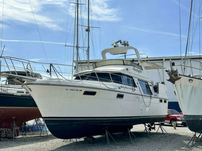 This is an 18' 1986 Answer Built right here in FL 1999 Mercury