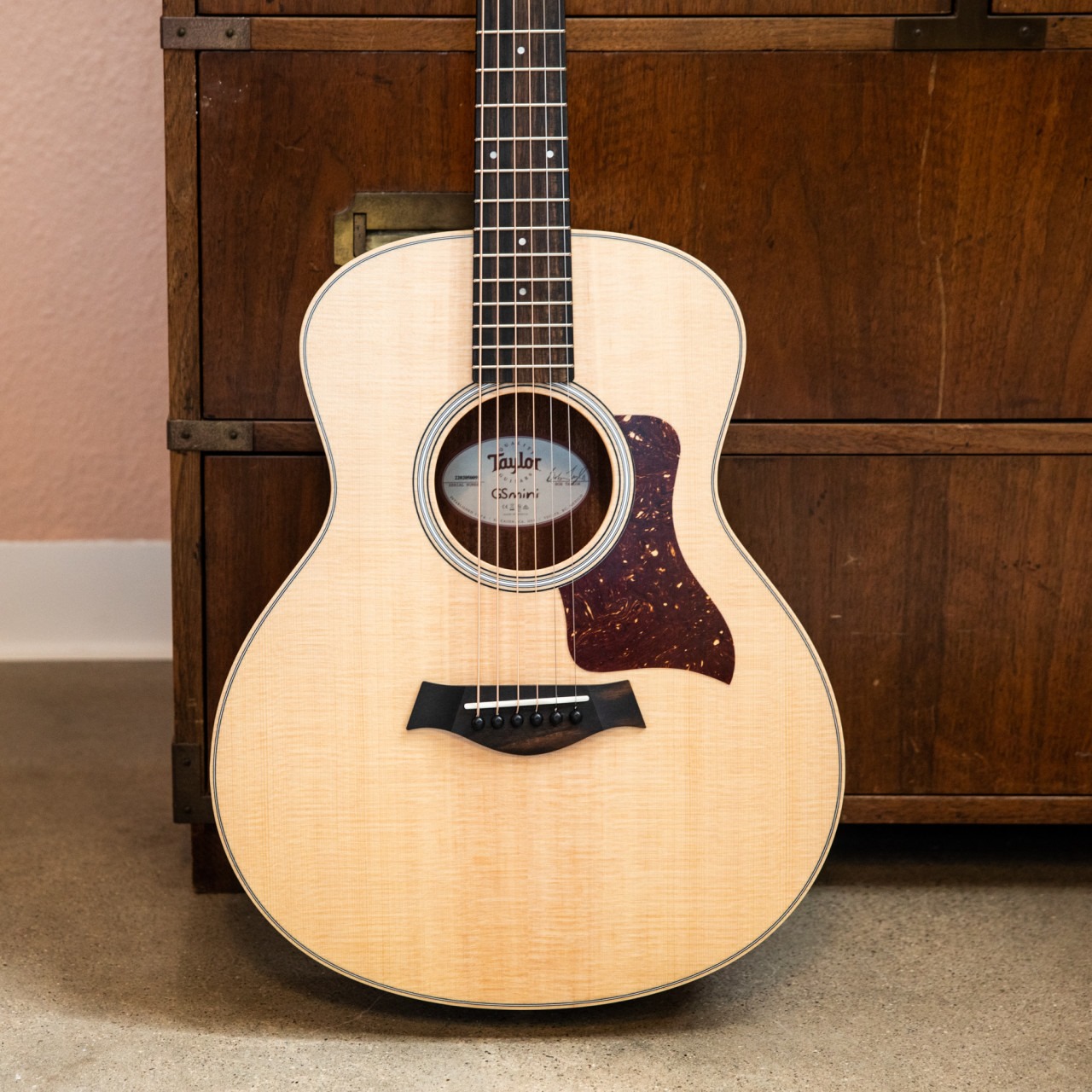 รักนะ Taylor GS-Mini 😘... - Taylor Guitar Thailand