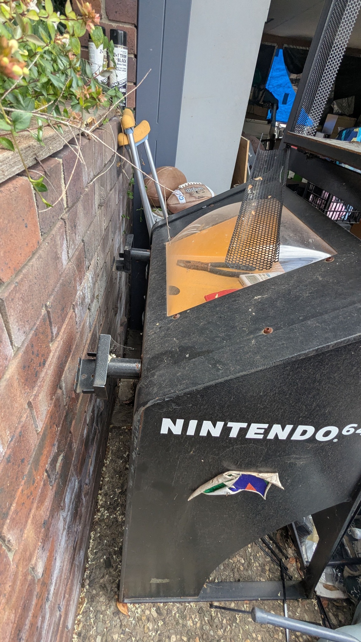 I saw a game controller bagpack. Is that a package before? Where